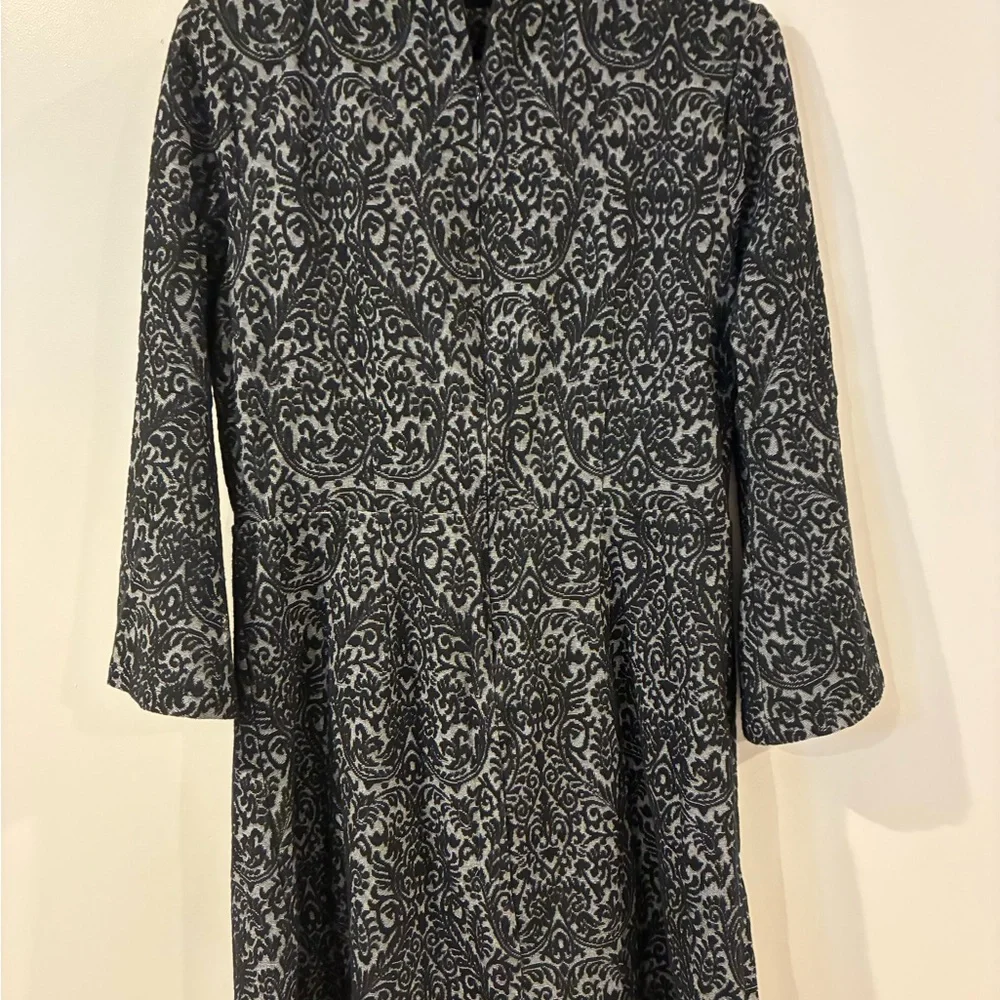 LOFT Black and Gray Long Sleeve Dress
Sz 8 - Picture 3 of 5